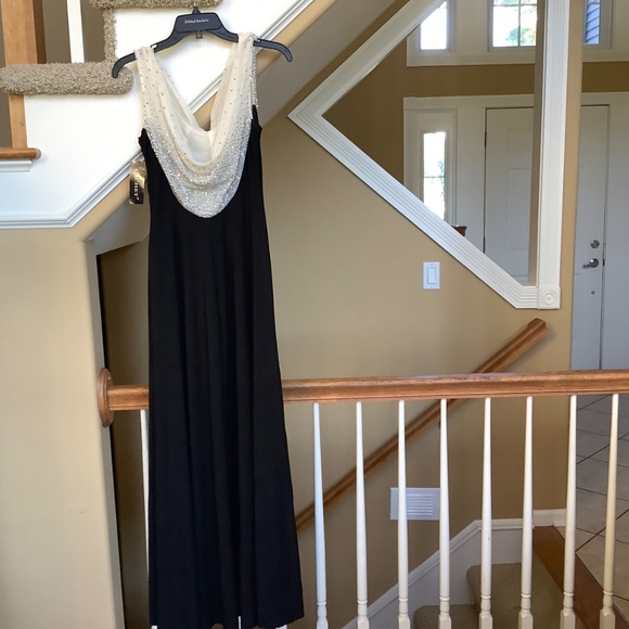 Cache Black / White Gown NWT - Picture 6 of 10